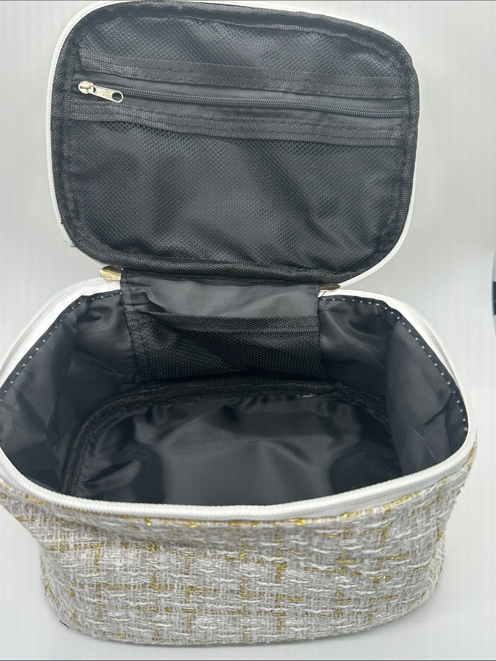 Tweed Cosmetic Train Case - Picture 3 of 4